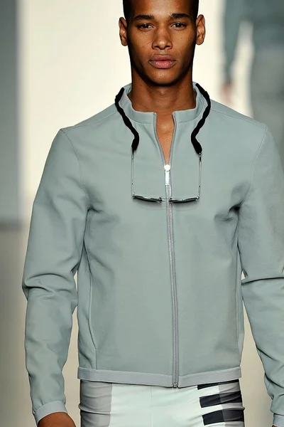 Look 34